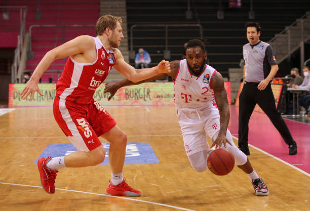 管理层与老 管理层与老